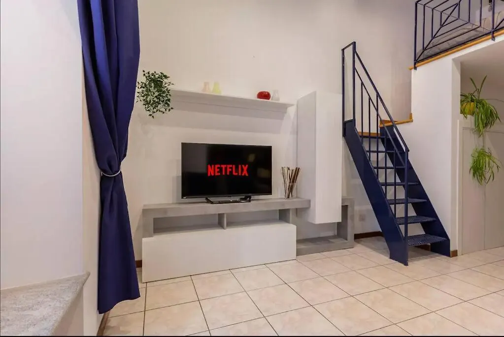 Luxury Loft On The Duomo Wifi & Netflix Apartment Milan