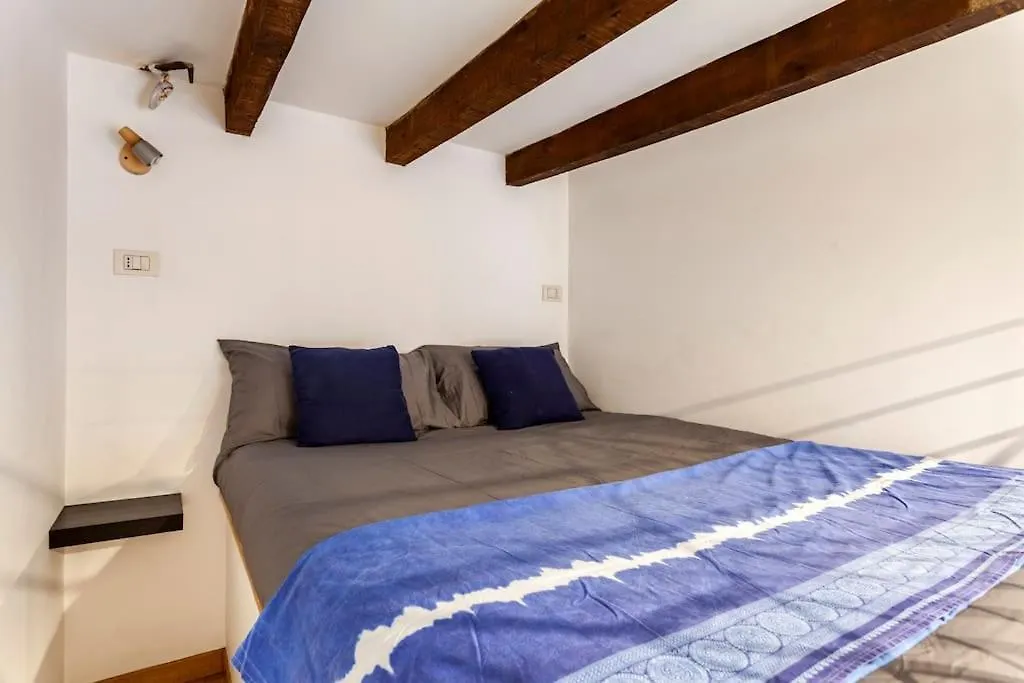 Luxury Loft On The Duomo Wifi & Netflix Apartment Milan